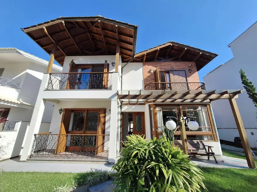 Casa alto padrão no Panorâmico em Garopaba